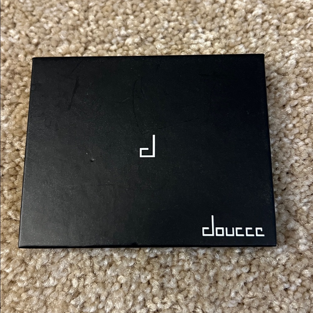 Doucce ON THE GO PALETTE NEW - Picture 2 of 4